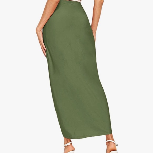 Draped Maxi Skirt with Slit - Picture 3 of 6